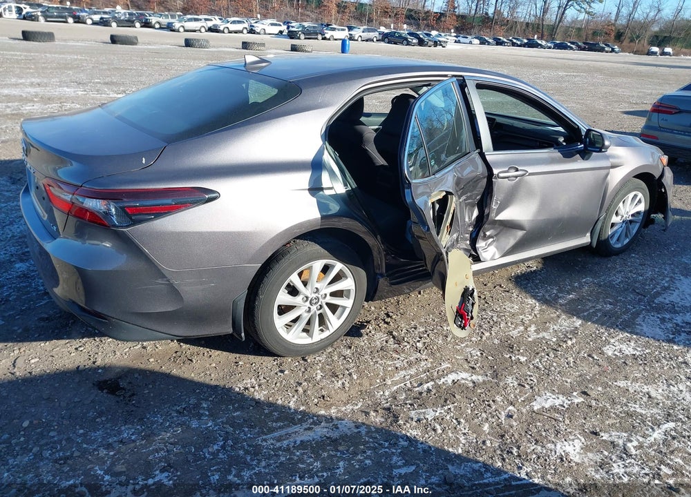 2021 TOYOTA CAMRY LE VIN: 4T1C11AK6MU616117