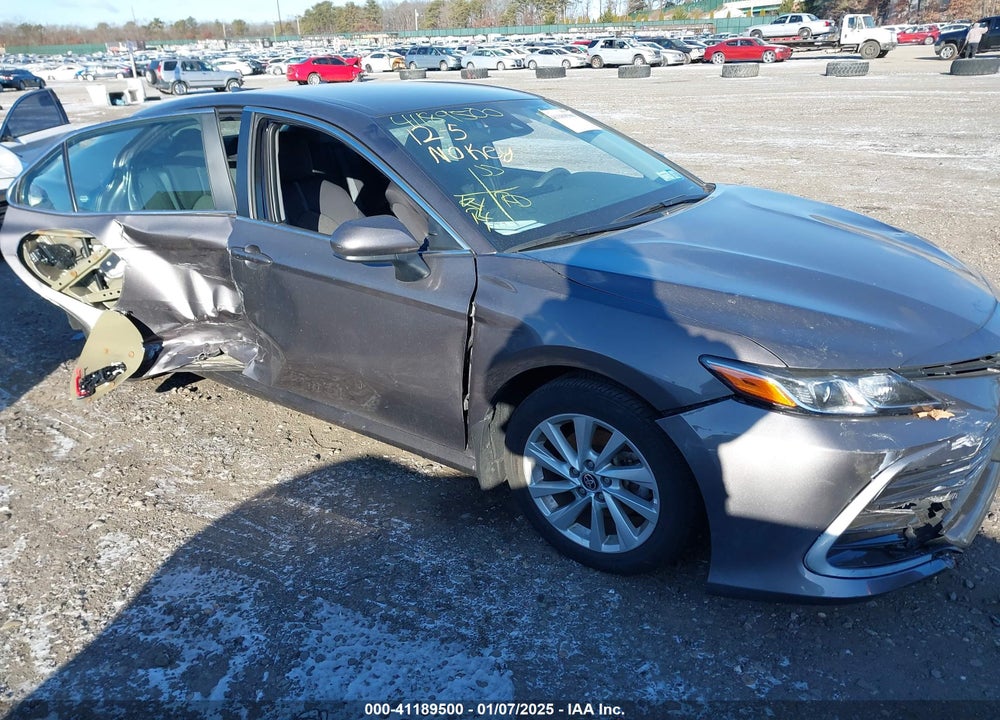 2021 TOYOTA CAMRY LE VIN: 4T1C11AK6MU616117