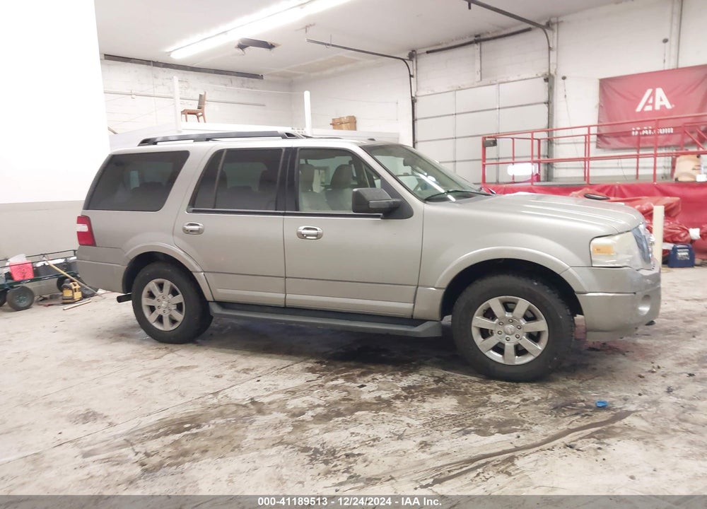 2009 FORD EXPEDITION XLT VIN: 1FMFU16589LA00472