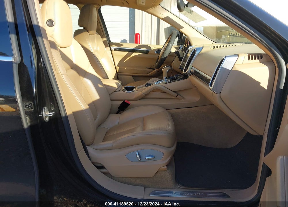 2011 PORSCHE CAYENNE VIN: WP1AA2A27BLA01496