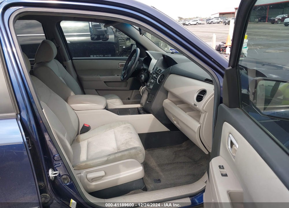 2013 HONDA PILOT LX VIN: 5FNYF3H27DB005020