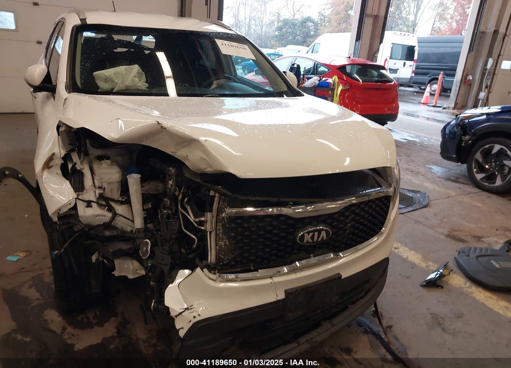 2017 KIA SORENTO 3.3L LX VIN: 5XYPGDA55HG219053