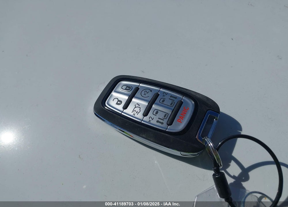 2025 CHRYSLER PACIFICA SELECT VIN: 2C4RC1BG8SR520583