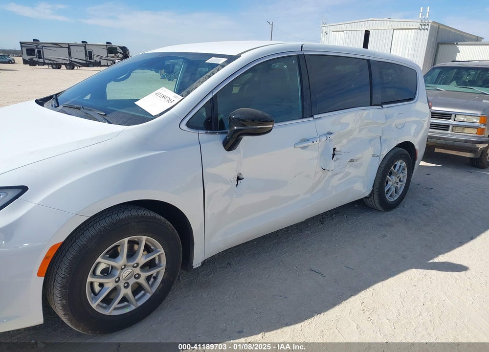2025 CHRYSLER PACIFICA SELECT VIN: 2C4RC1BG8SR520583