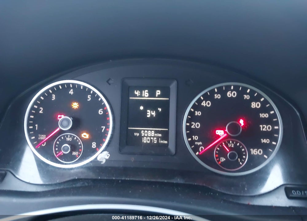 2011 VOLKSWAGEN TIGUAN VIN: WVGBV7AX7BW537877