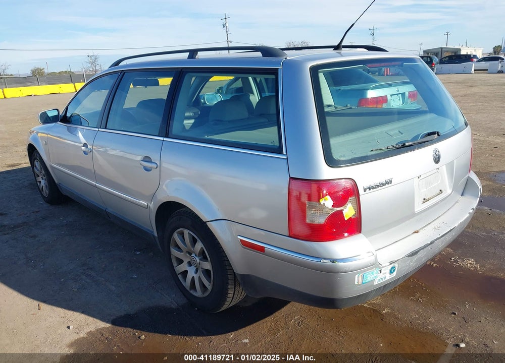 2002 VOLKSWAGEN PASSAT GLS VIN: WVWVD63BX2E389844
