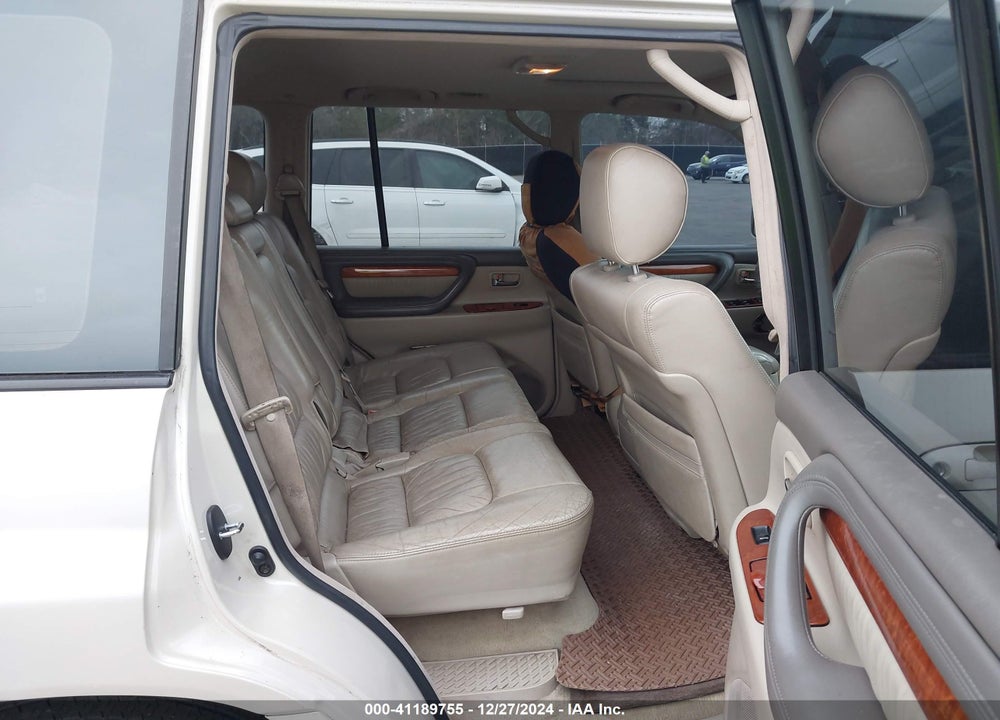 2004 LEXUS LX 470 VIN: JTJHT00W143536424