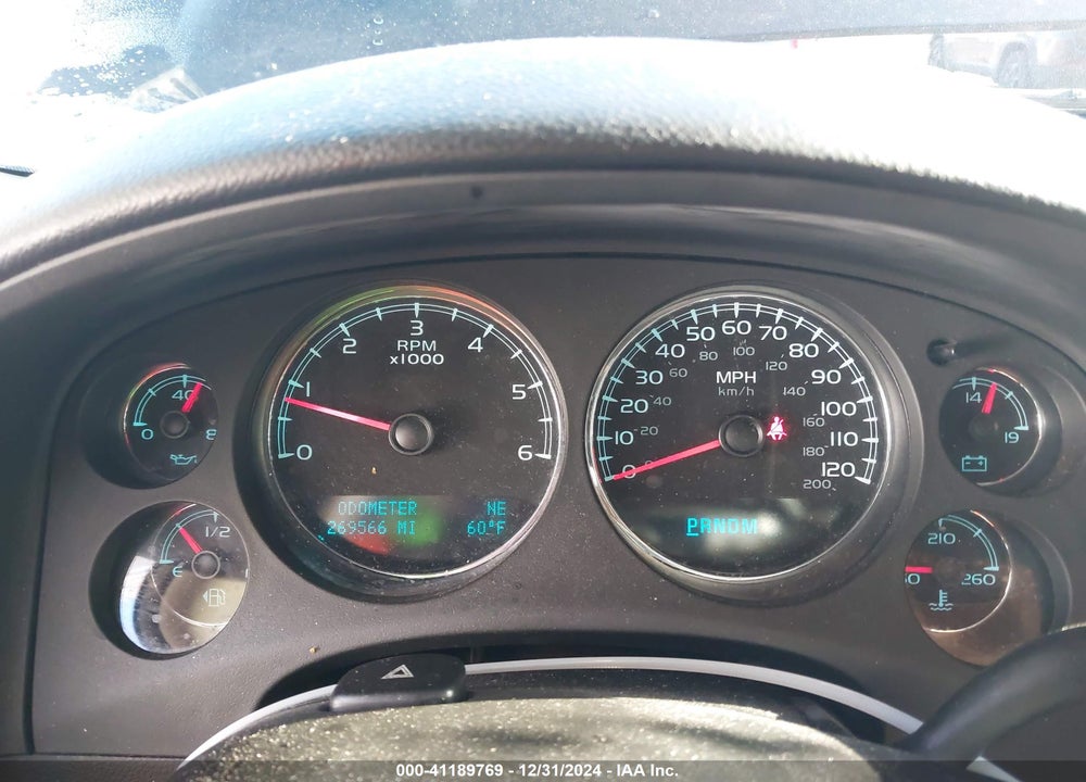 2010 CHEVROLET TAHOE VIN: 1GNMCBE31AR244803