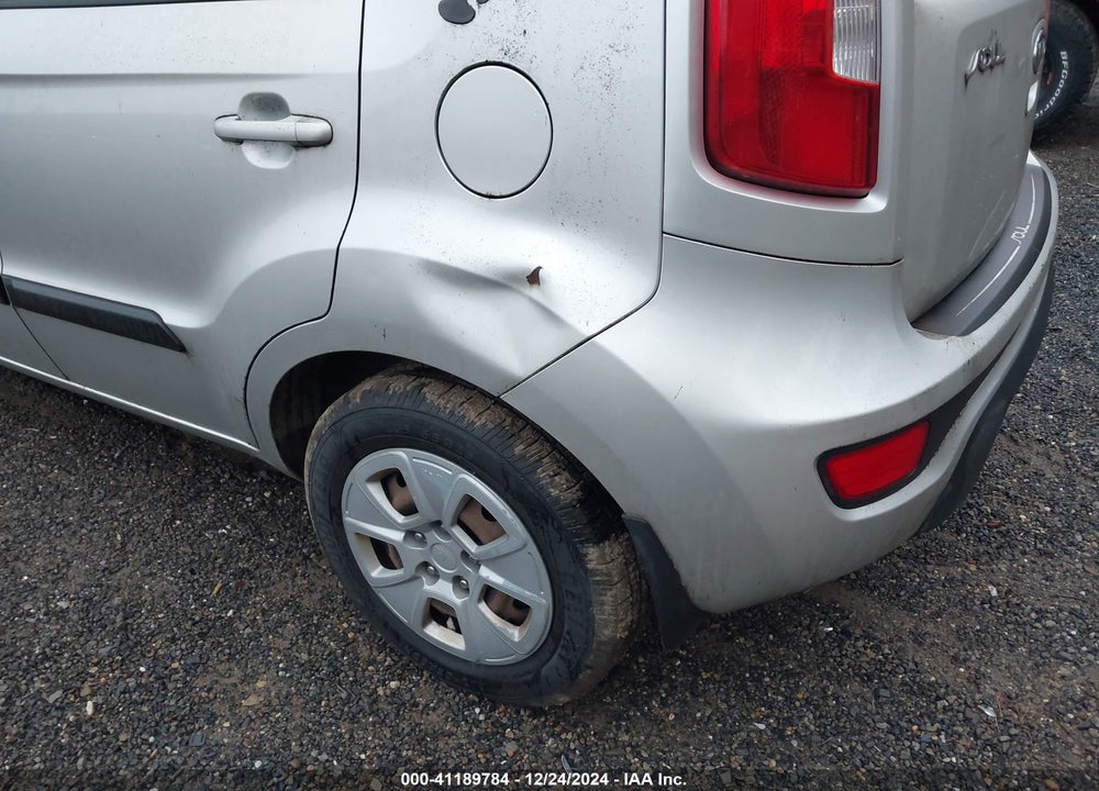 2012 KIA SOUL VIN: KNDJT2A5XC7453426