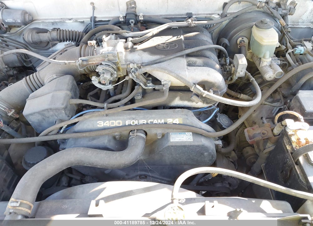 1996 TOYOTA 4RUNNER SR5 VIN: JT3GN86R9T0013536