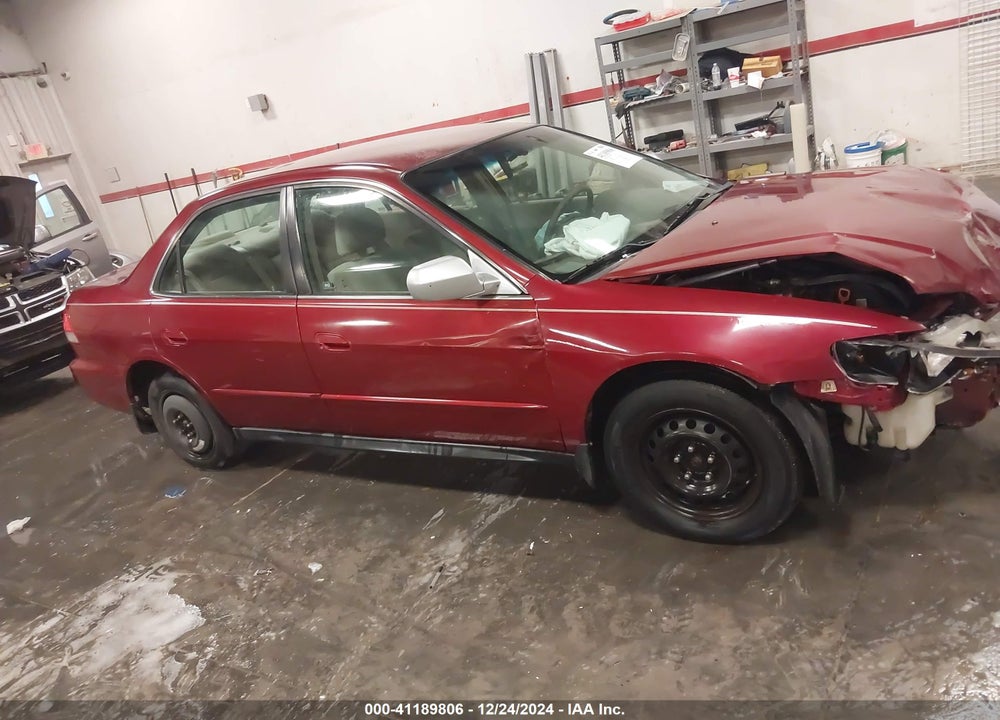 2001 HONDA ACCORD 3.0 LX VIN: 1HGCG16481A021412