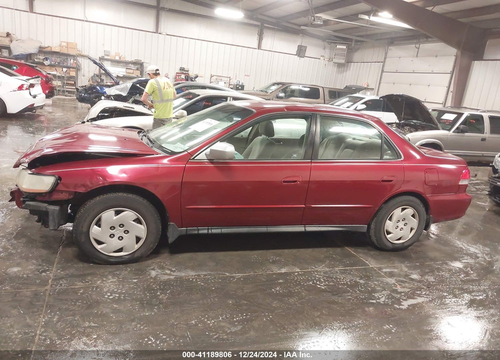 2001 HONDA ACCORD 3.0 LX VIN: 1HGCG16481A021412