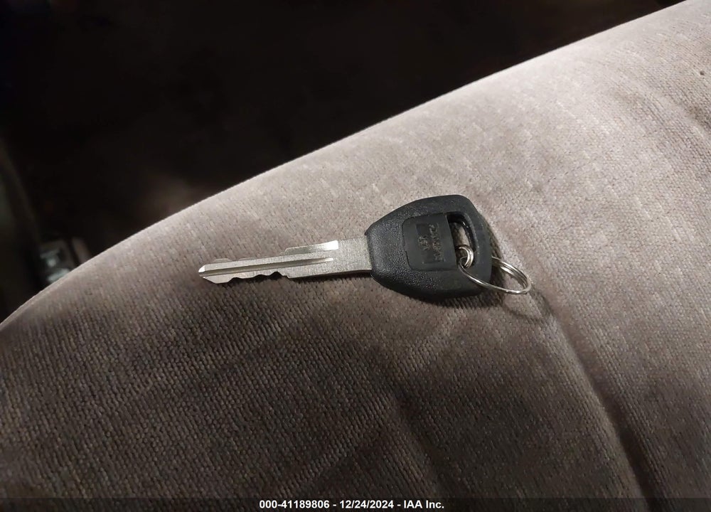 2001 HONDA ACCORD 3.0 LX VIN: 1HGCG16481A021412