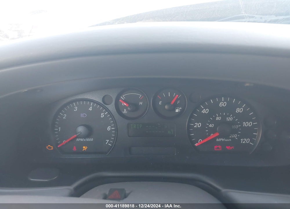 2005 FORD TAURUS SE VIN: 1FAFP53UX5A300542