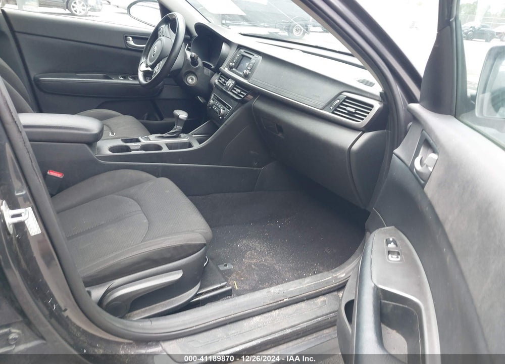 2017 KIA OPTIMA VIN: KNAGT4L31H5137463