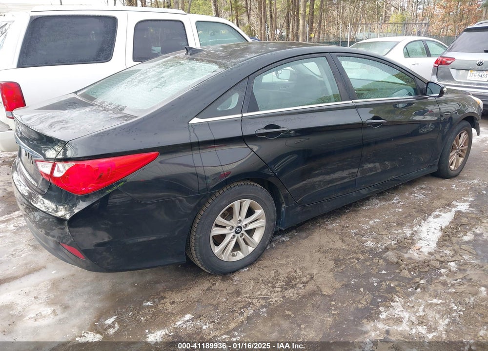 2014 HYUNDAI SONATA GLS VIN: 5NPEB4AC3EH925026