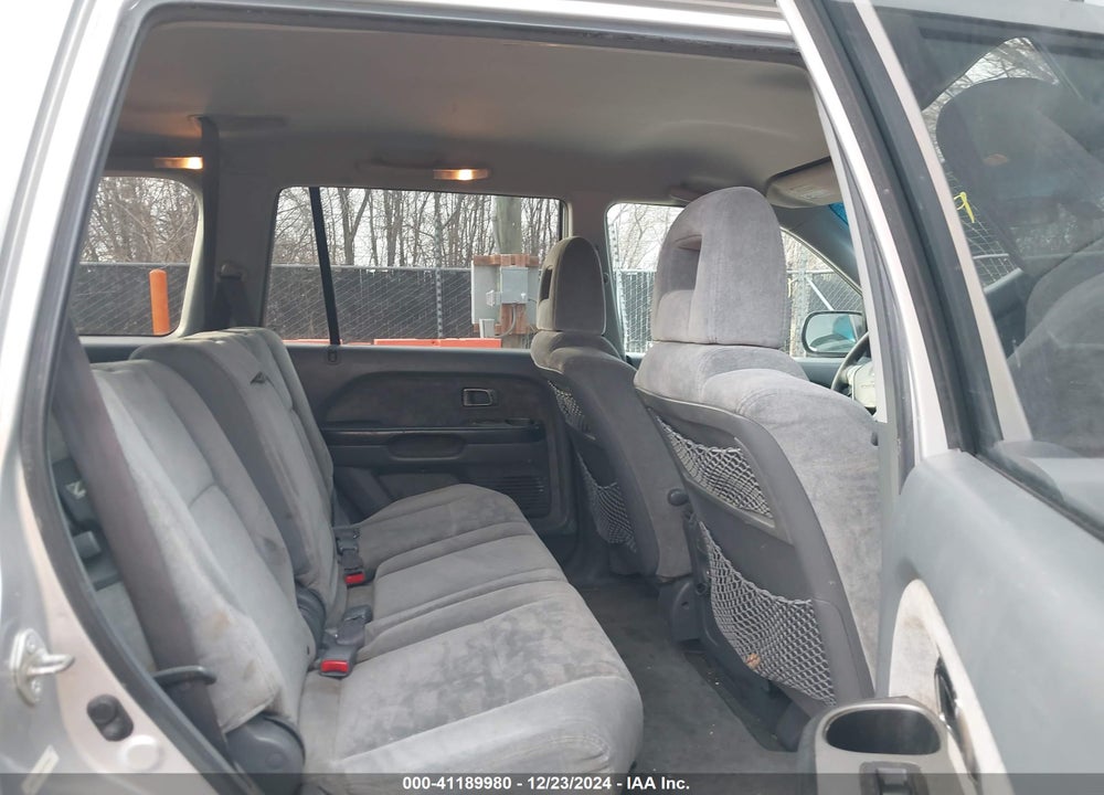 2004 HONDA PILOT EX VIN: 2HKYF18454H574861