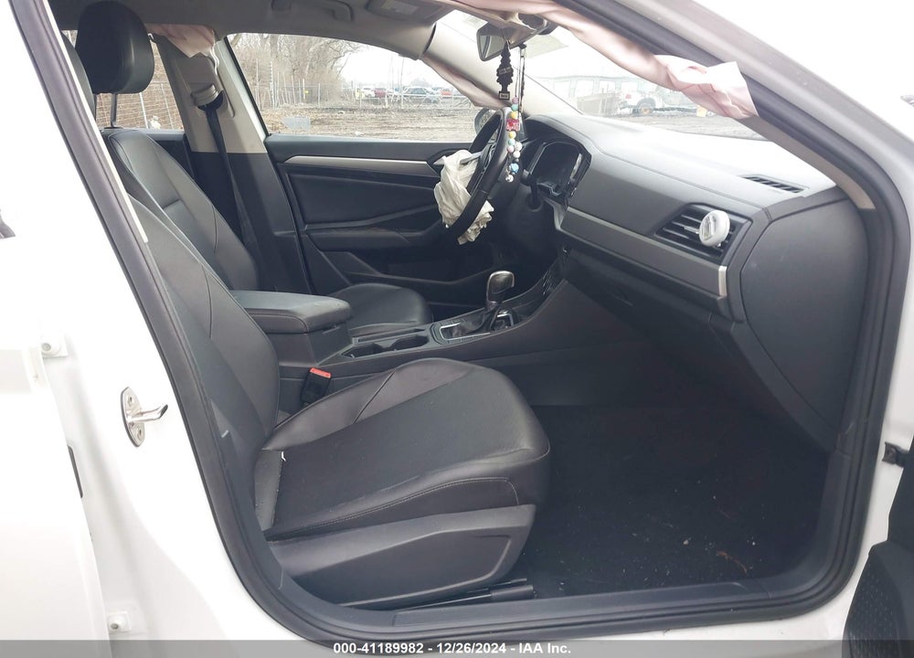 2019 VOLKSWAGEN JETTA VIN: 3VWC57BUXKM237969