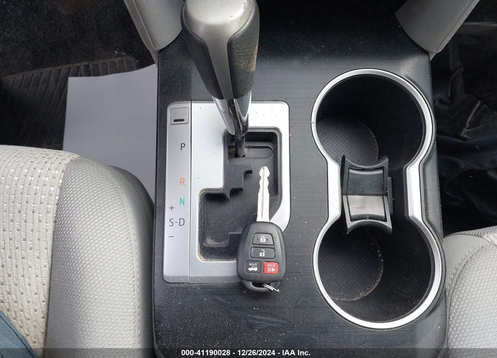 2012 TOYOTA CAMRY LE VIN: 4T4BF1FK2CR162765