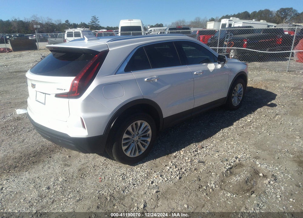 2024 CADILLAC XT4 FWD LUXURY VIN: 1GYAZAR4XRF124352
