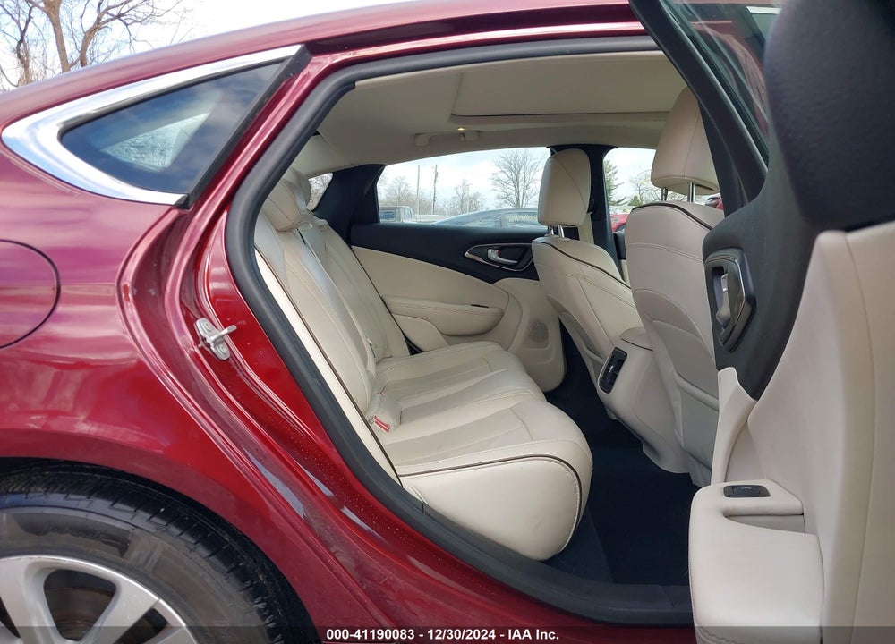 2016 CHRYSLER 200 C VIN: 1C3CCCCBXGN147527
