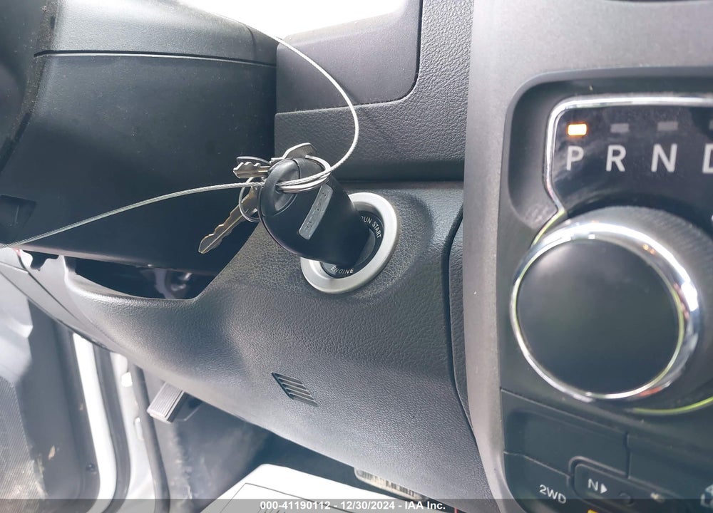 2014 RAM 1500 VIN: 1C6RR7KT7ES249332