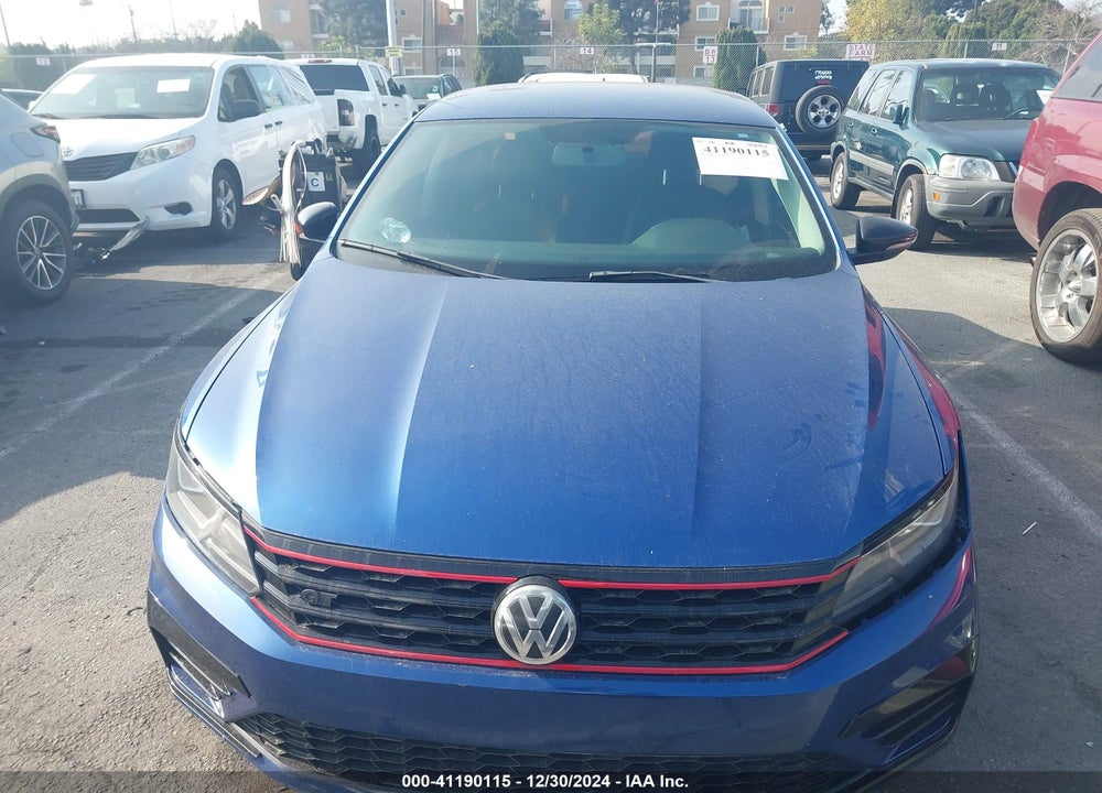 2017 VOLKSWAGEN PASSAT VIN: 1VWDT7A32HC003449