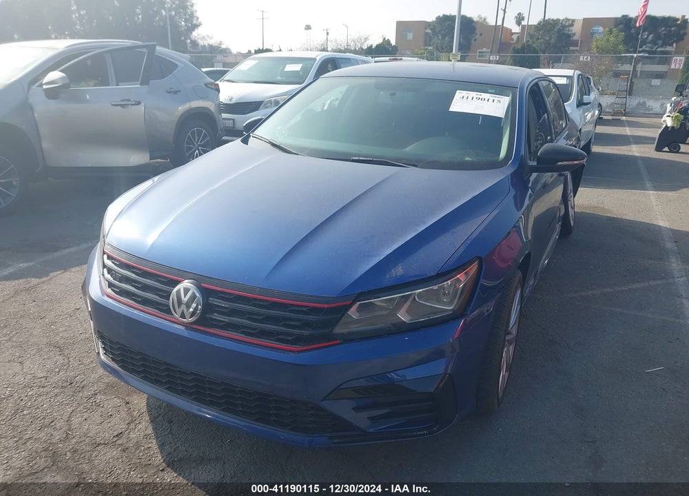 2017 VOLKSWAGEN PASSAT VIN: 1VWDT7A32HC003449