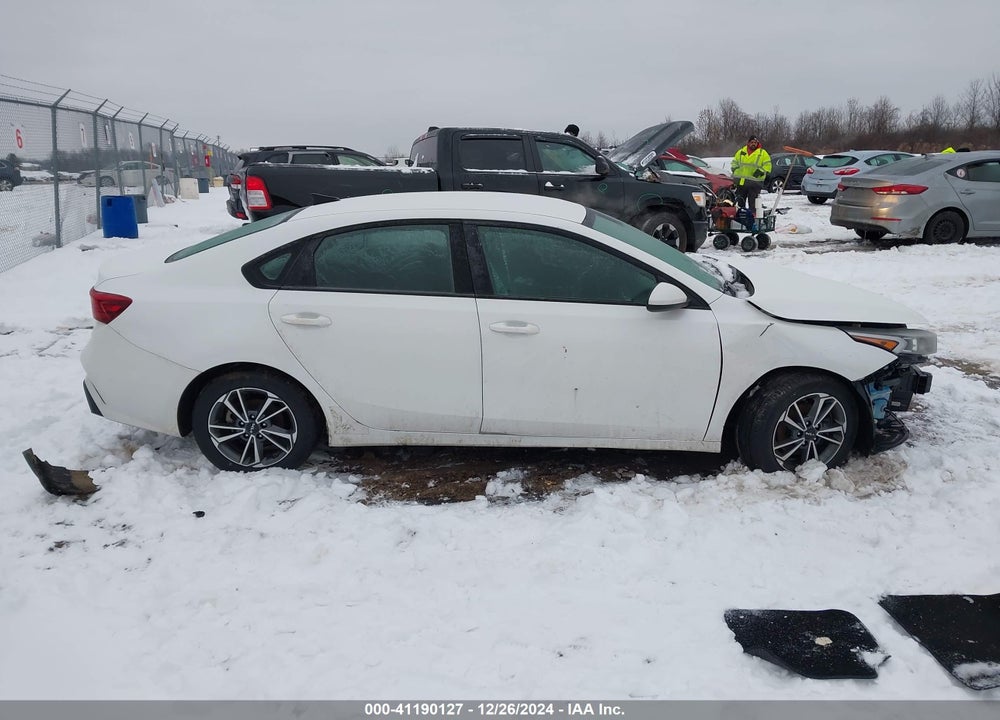 2022 KIA FORTE VIN: 3KPF24AD0NE482612