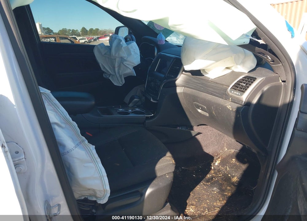 2019 JEEP GRAND CHEROKEE LAREDO E 4X4 VIN: 1C4RJFAG4KC608074