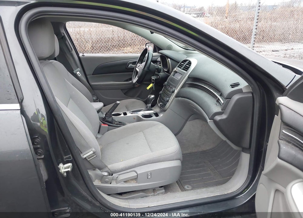 2015 CHEVROLET MALIBU LS VIN: 1G11B5SLXFF132037