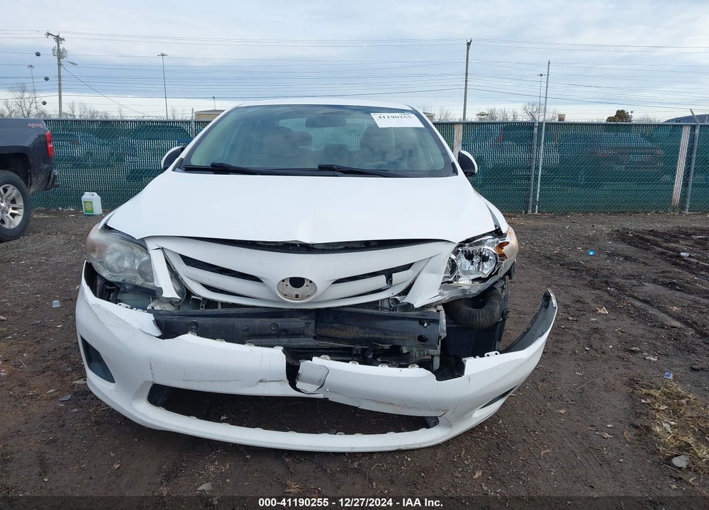 2011 TOYOTA COROLLA LE VIN: 2T1BU4EE7BC688113