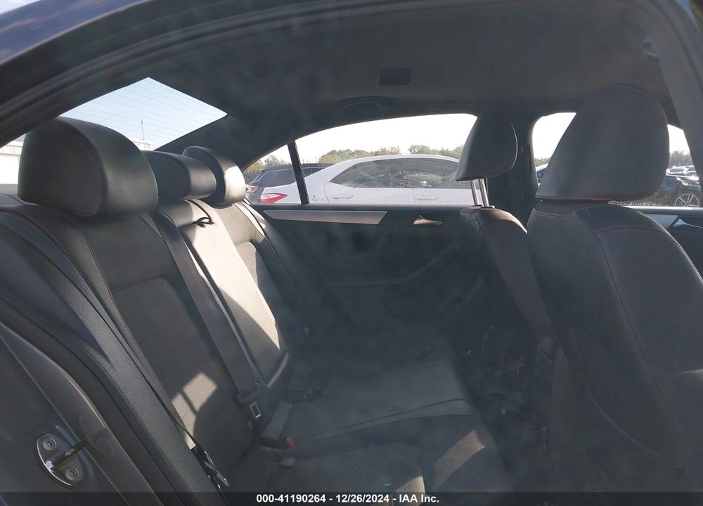 2012 VOLKSWAGEN JETTA GLI VIN: 3VW567AJ1CM403732