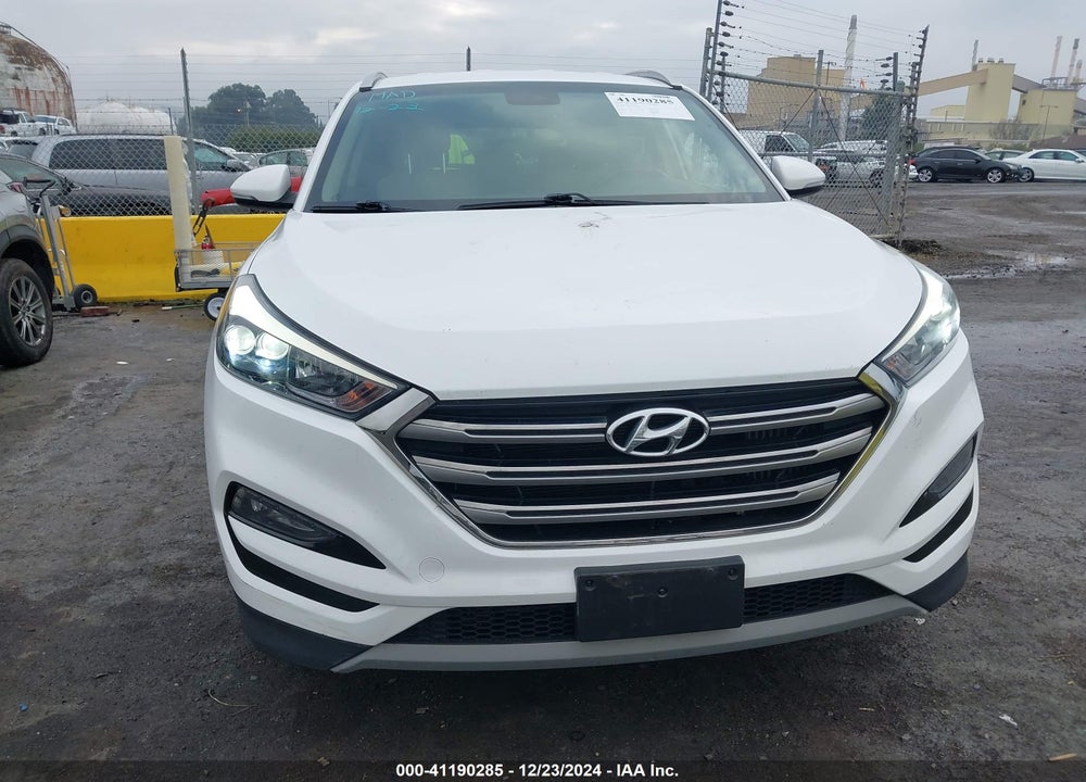 2018 HYUNDAI TUCSON LIMITED VIN: KM8J33A23JU718600