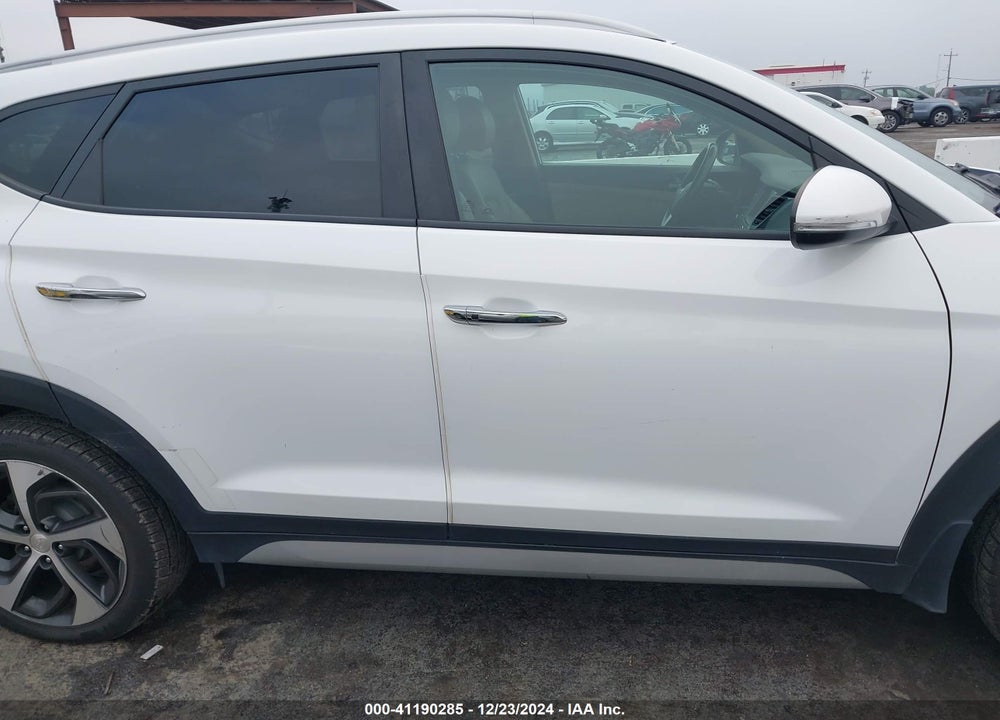 2018 HYUNDAI TUCSON LIMITED VIN: KM8J33A23JU718600