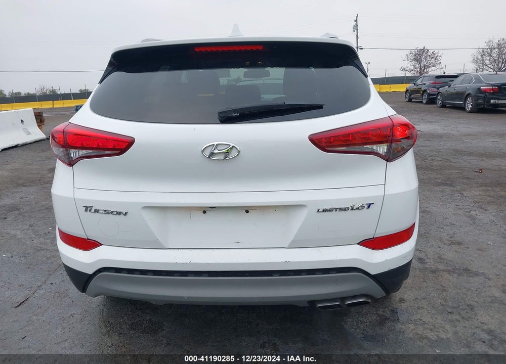 2018 HYUNDAI TUCSON LIMITED VIN: KM8J33A23JU718600