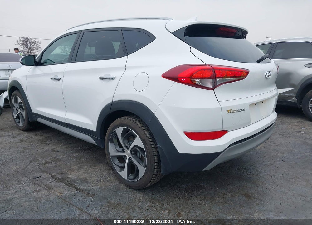 2018 HYUNDAI TUCSON LIMITED VIN: KM8J33A23JU718600