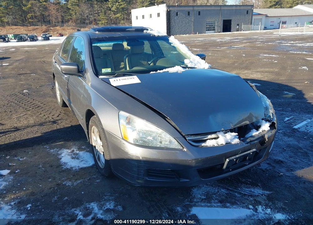 2007 HONDA ACCORD 2.4 EX VIN: 1HGCM56867A205095