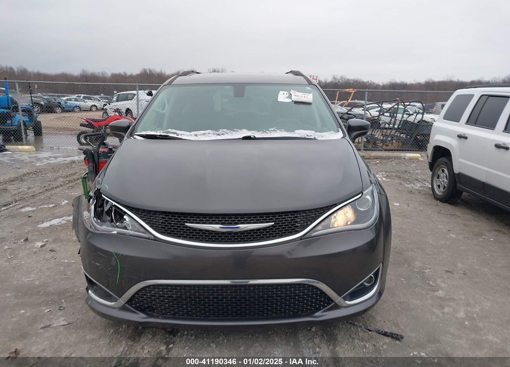 2017 CHRYSLER PACIFICA TOURING L VIN: 2C4RC1BG4HR816077