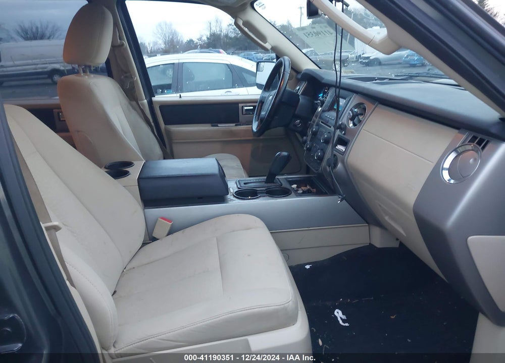 2016 FORD EXPEDITION XLT VIN: 1FMJU1JT7GEF51901