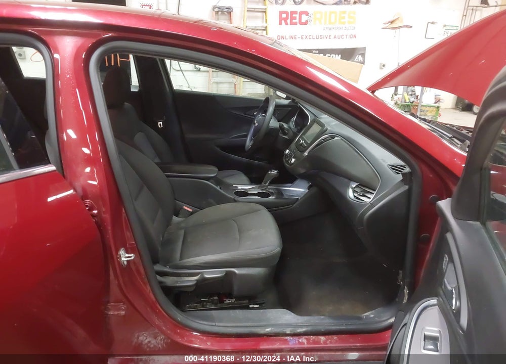 2018 CHEVROLET MALIBU VIN: 1G1ZD5ST4JF248842