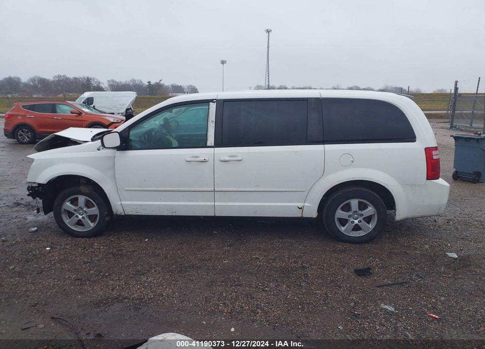 2010 DODGE GRAND CARAVAN SE VIN: 2D4RN4DE4AR328019