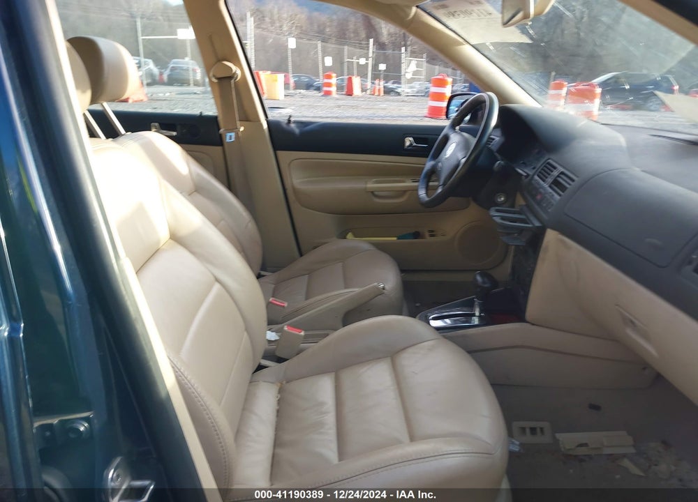2000 VOLKSWAGEN JETTA GLS VIN: 3VWSA29M9YM183525