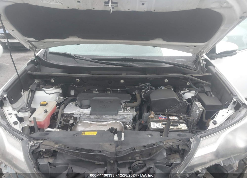 2015 TOYOTA RAV4 XLE VIN: 2T3WFREV8FW186215