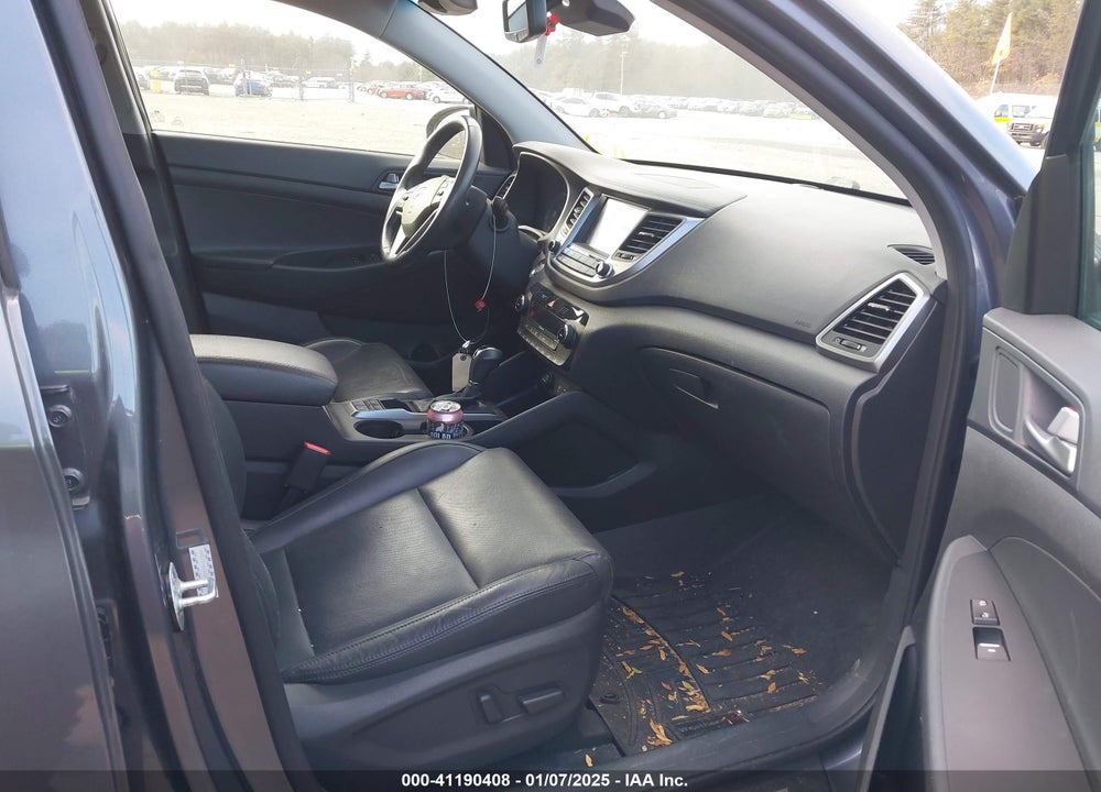 2016 HYUNDAI TUCSON LIMITED VIN: KM8J3CA2XGU155683