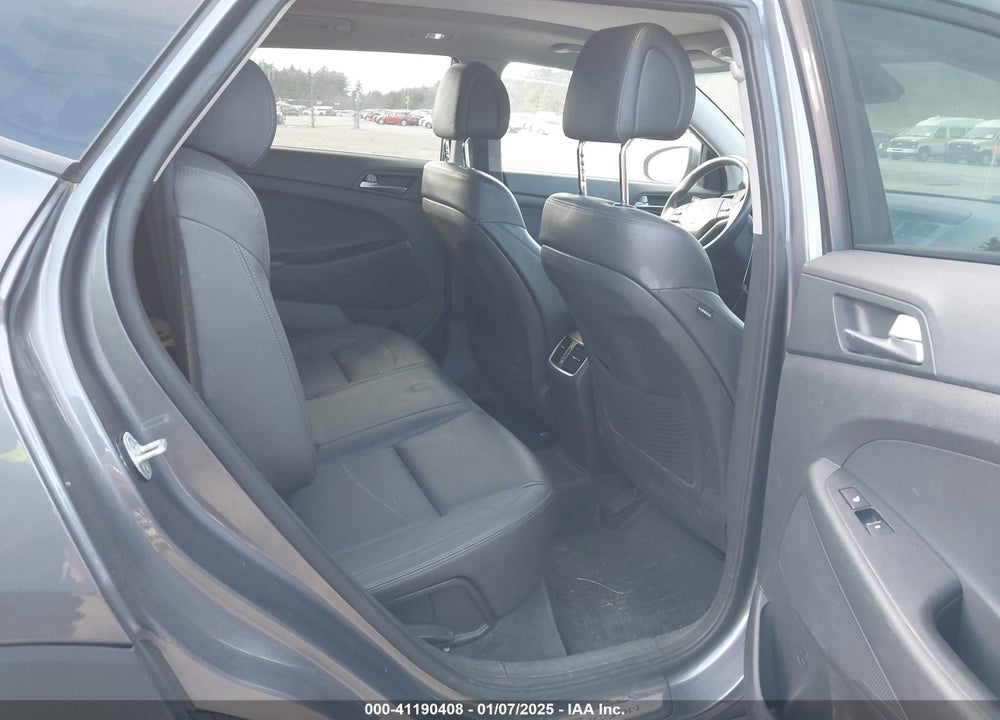 2016 HYUNDAI TUCSON LIMITED VIN: KM8J3CA2XGU155683