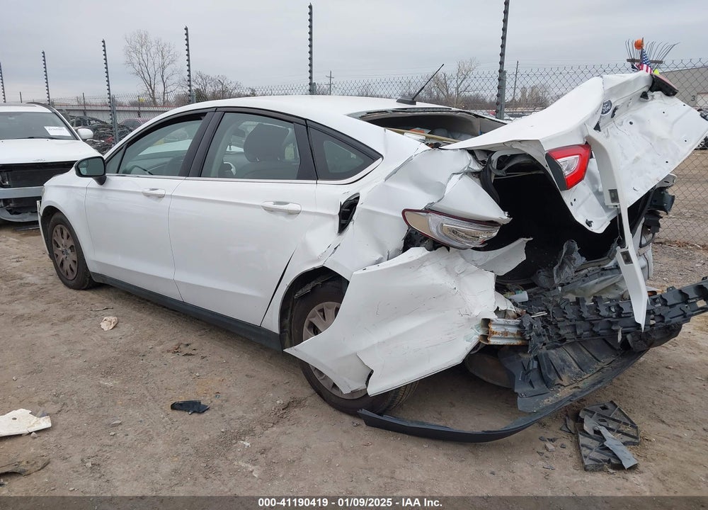 2014 FORD FUSION S VIN: 3FA6P0G77ER359559