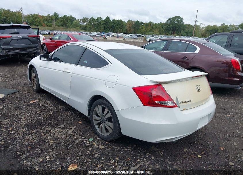2011 HONDA ACCORD VIN: 1HGCS1B8XBA001123