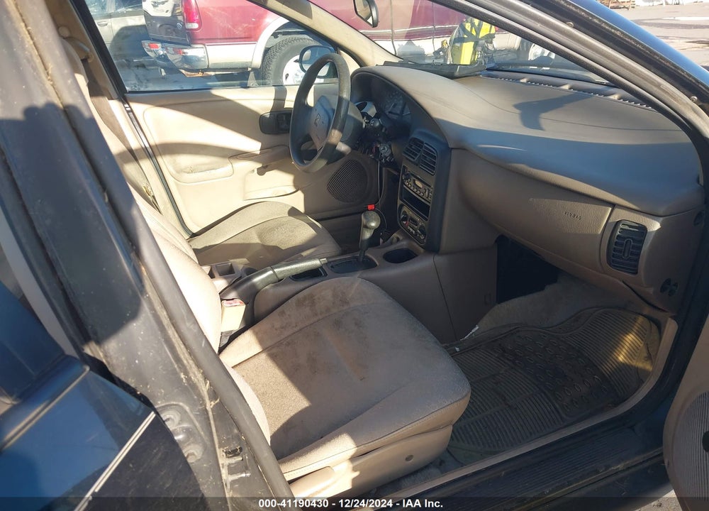 2001 SATURN SL1 VIN: 1G8ZH52871Z247779