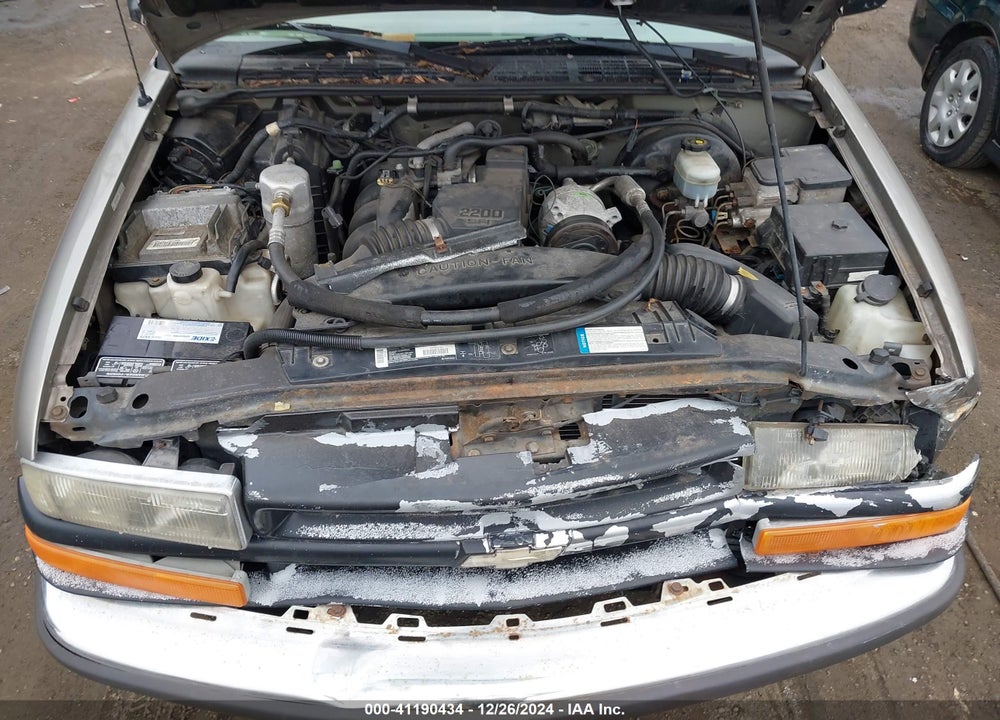 1998 CHEVROLET S-10 LS FLEETSIDE VIN: 1GCCS1944WK213467